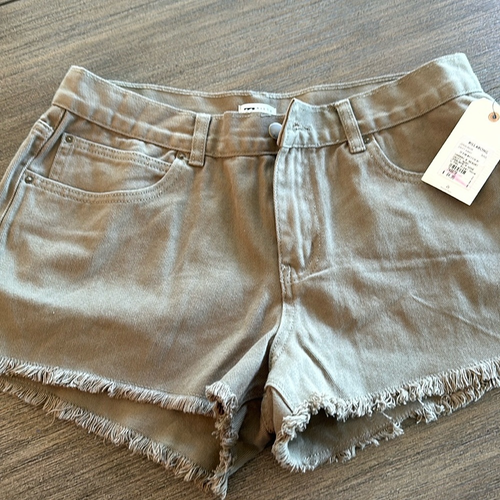 Billabong shorts